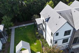 1627 Florentia Street photo 4