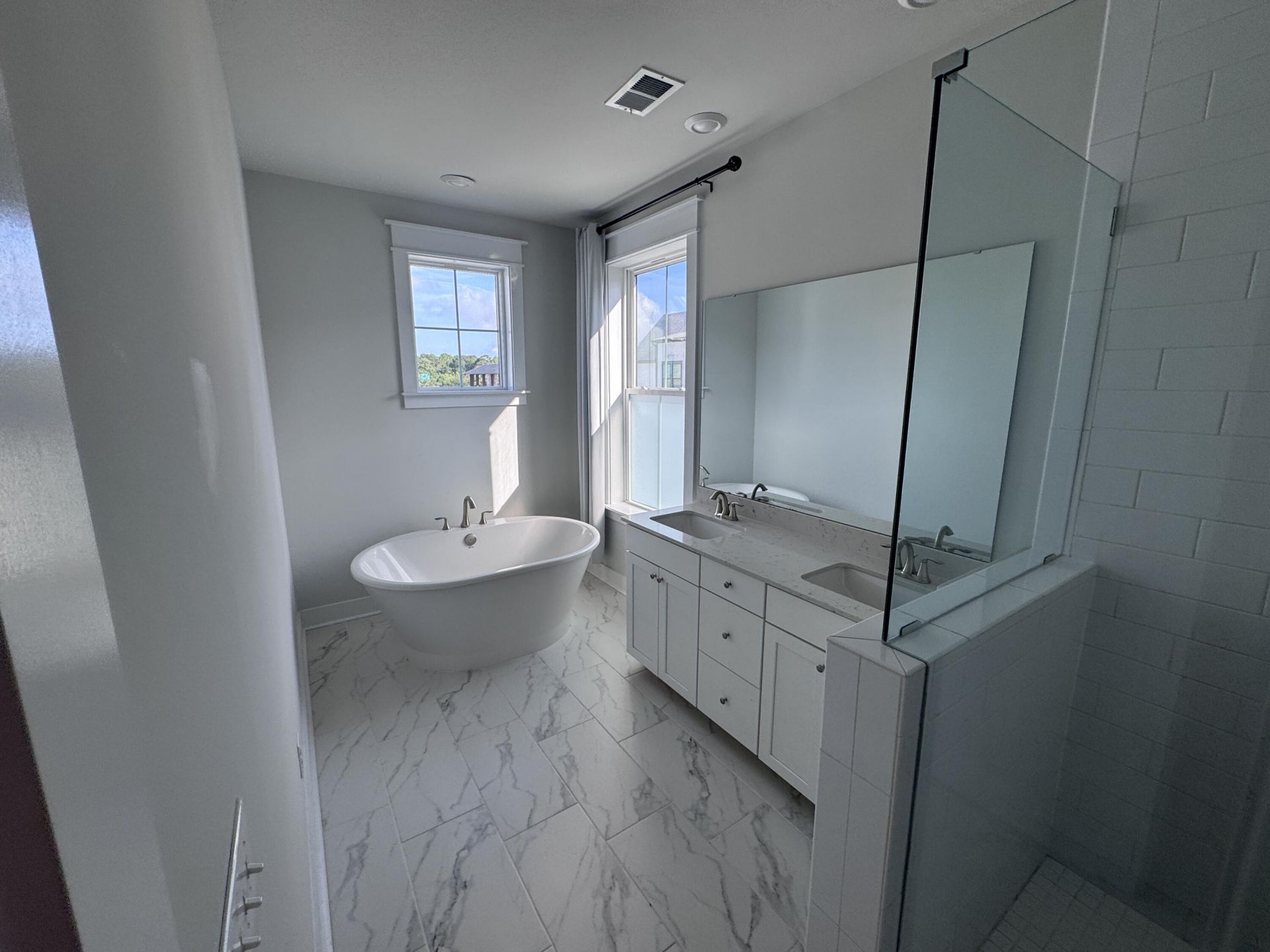 1627 Florentia Street Photo 54