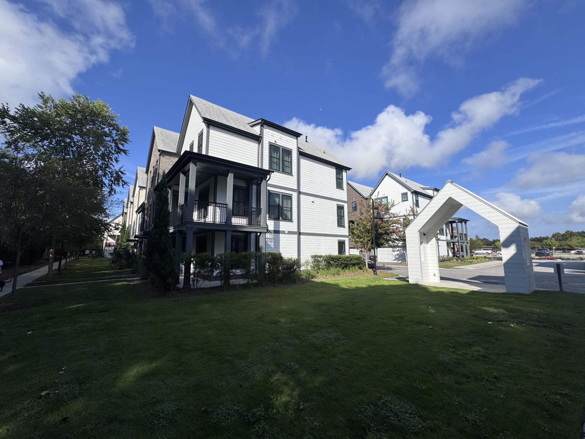 1627 Florentia Street Photo 7