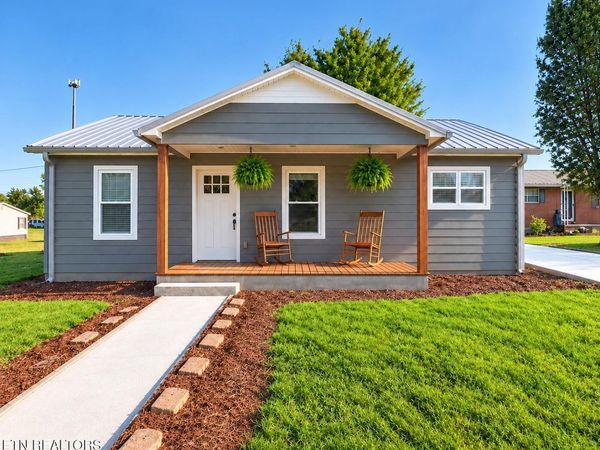 23 E Martin St, Englewood, TN 37329