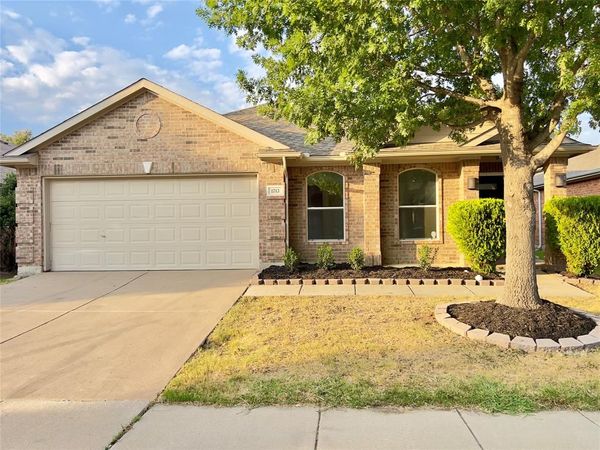 1713 Heron Drive, Aubrey, TX 76227