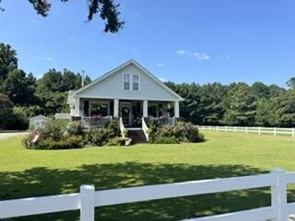 478 Johns Neck Road, WEEMS, VA 22576