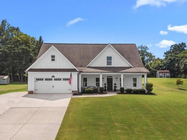 112 Alexander Lakes Drive, Eatonton, GA 31024