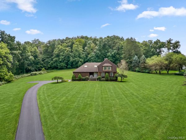361 Rte 22, Goldens Bridge, NY 10526