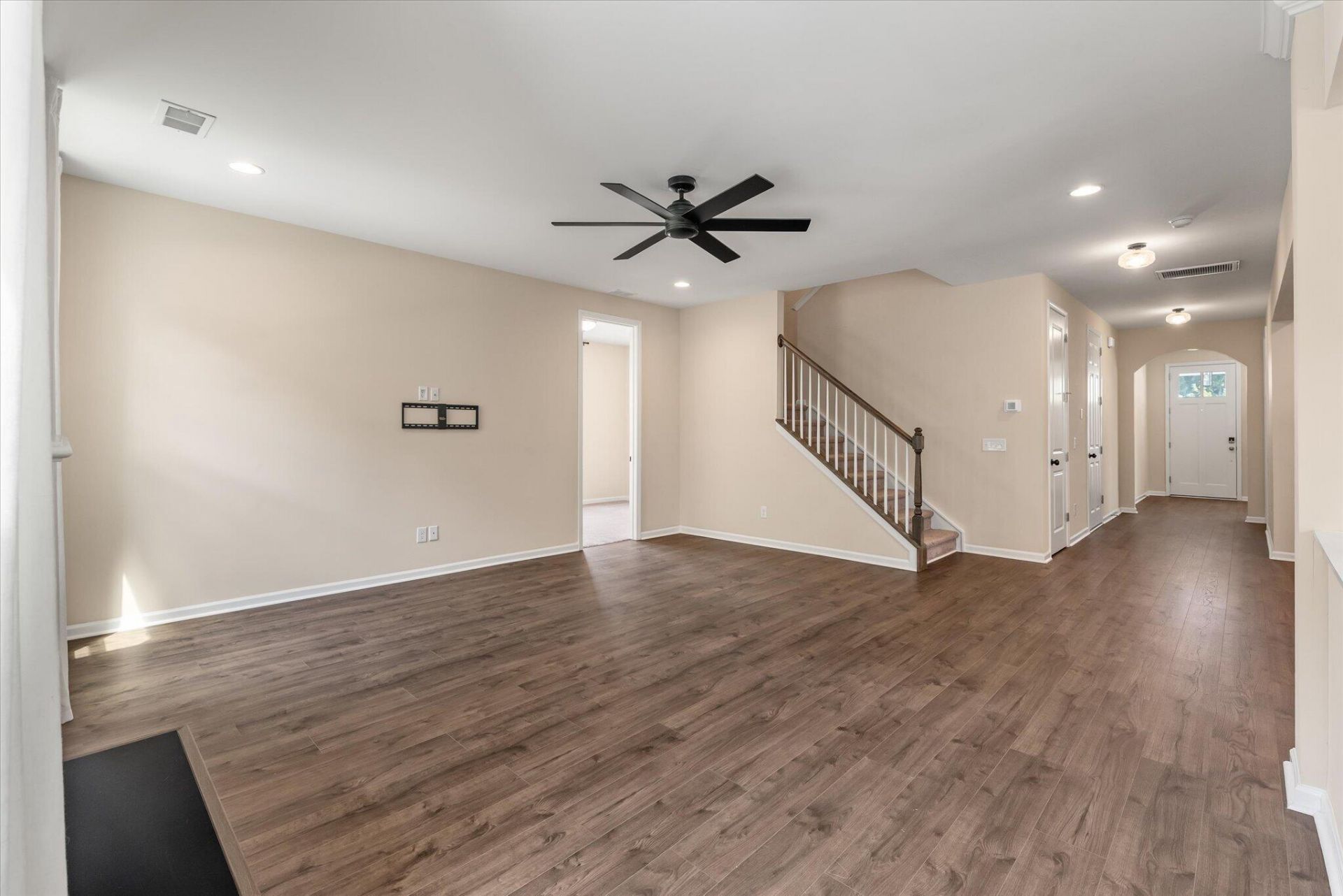 1100 Magnolia Warbler Way Photo 16