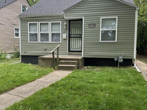 19716 Archdale Street, Detroit, MI 48235