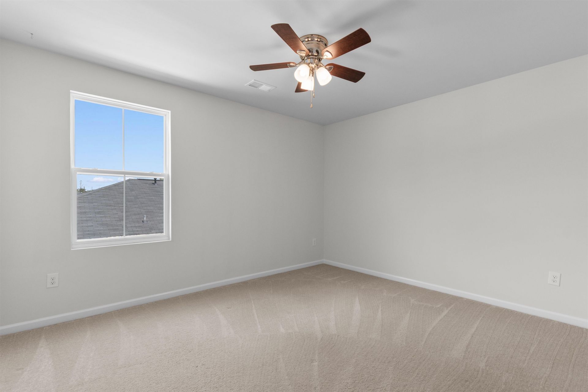 1049 Tibetan St.  Photo 23
