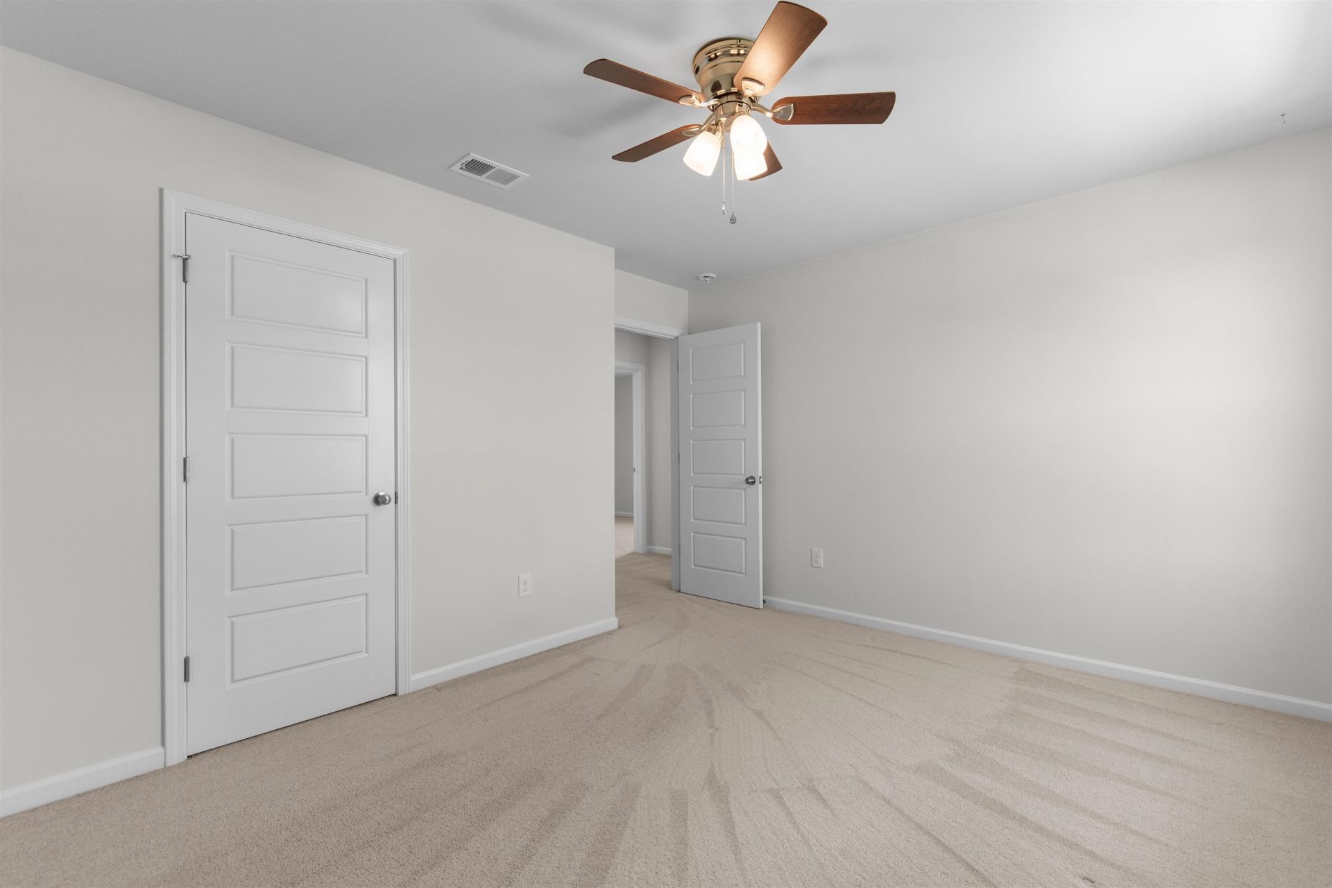 1049 Tibetan St.  Photo 24