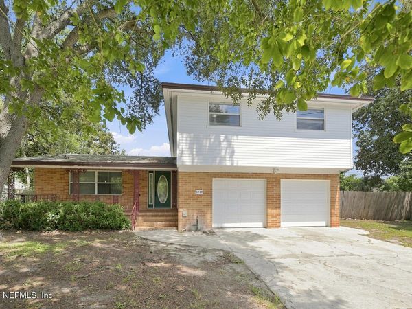 6015 CAPRICE Drive, Jacksonville, FL 32244