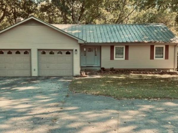 314 Whitten Rd, Russellville, AL 35653