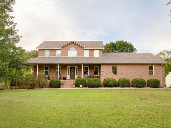 90 Virginia Way, Rogersville, AL 35652