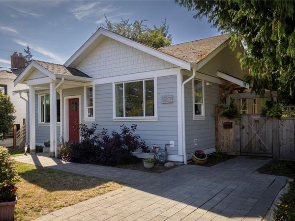 1217 May St , Victoria, BC V8V 2S8