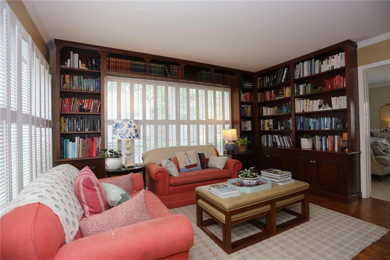 4414 W Watrous Avenue, Tampa, FL 33629 Photo