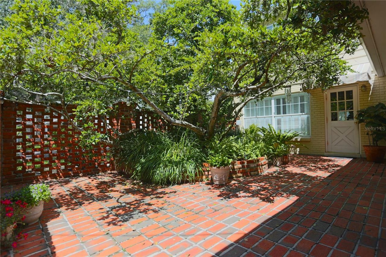4414 W Watrous Avenue, Tampa, FL 33629 Photo