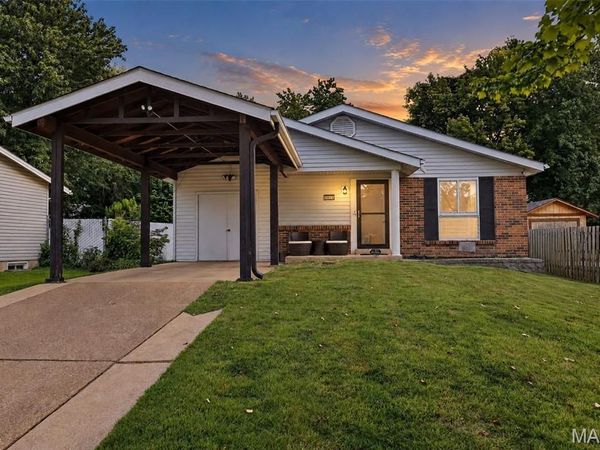 2615 Lindsay Lane, Florissant, MO 63031