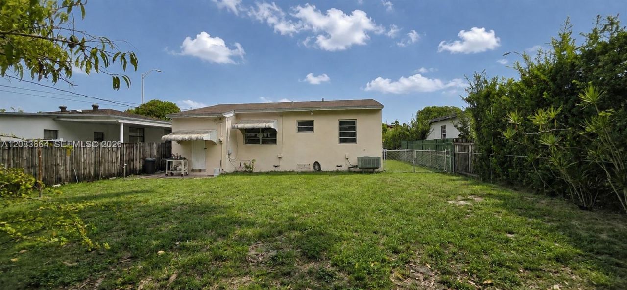 126 W 35th St , Hialeah, FL 33012 Photo