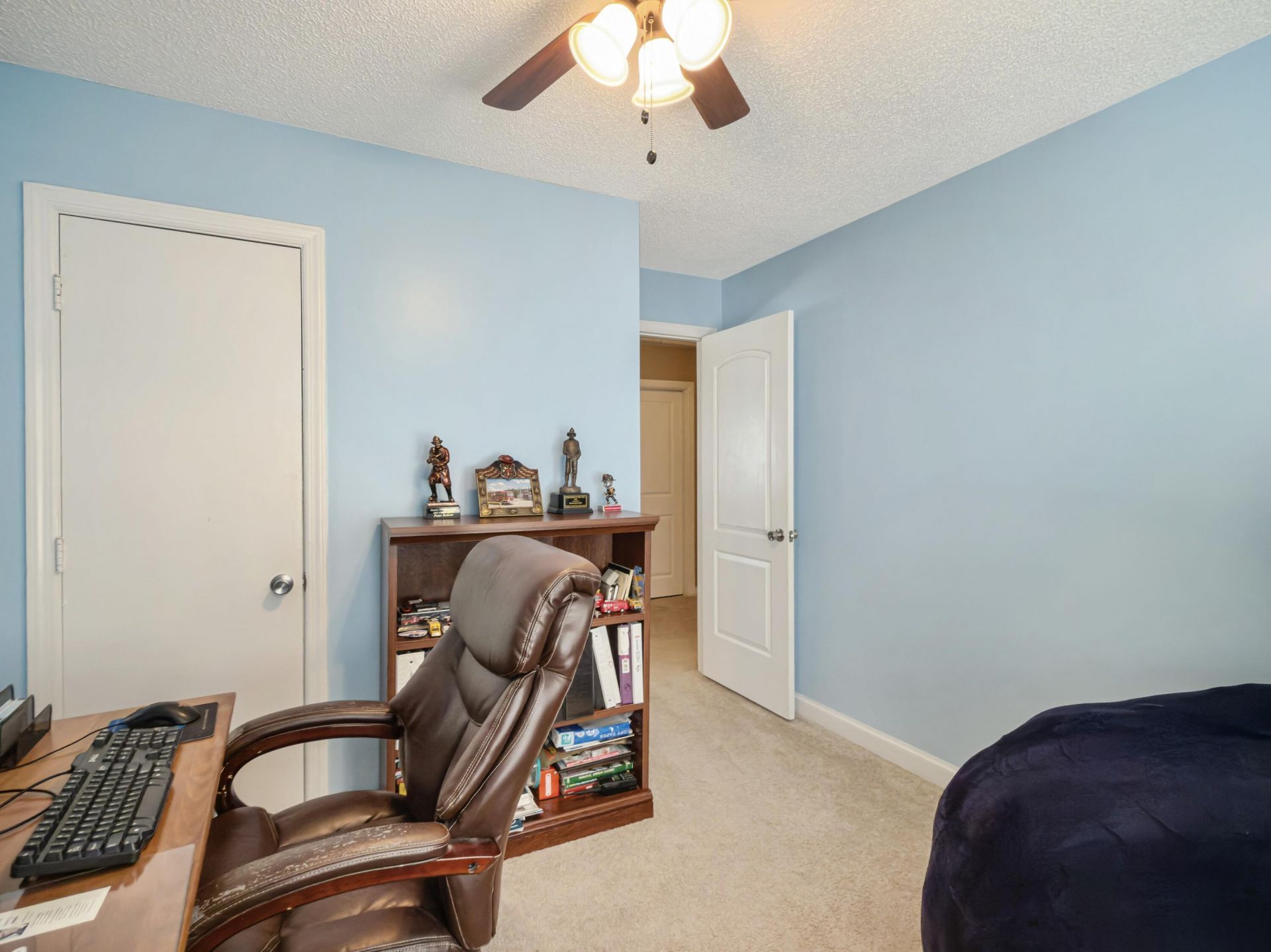 303 Mary Scott Drive Photo 11