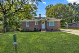 303 Mary Scott Drive photo 4