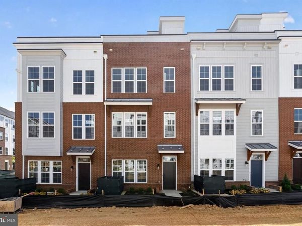 2521 FARMSTEAD DRIVE , Unit 224, ROCKVILLE, MD 20850