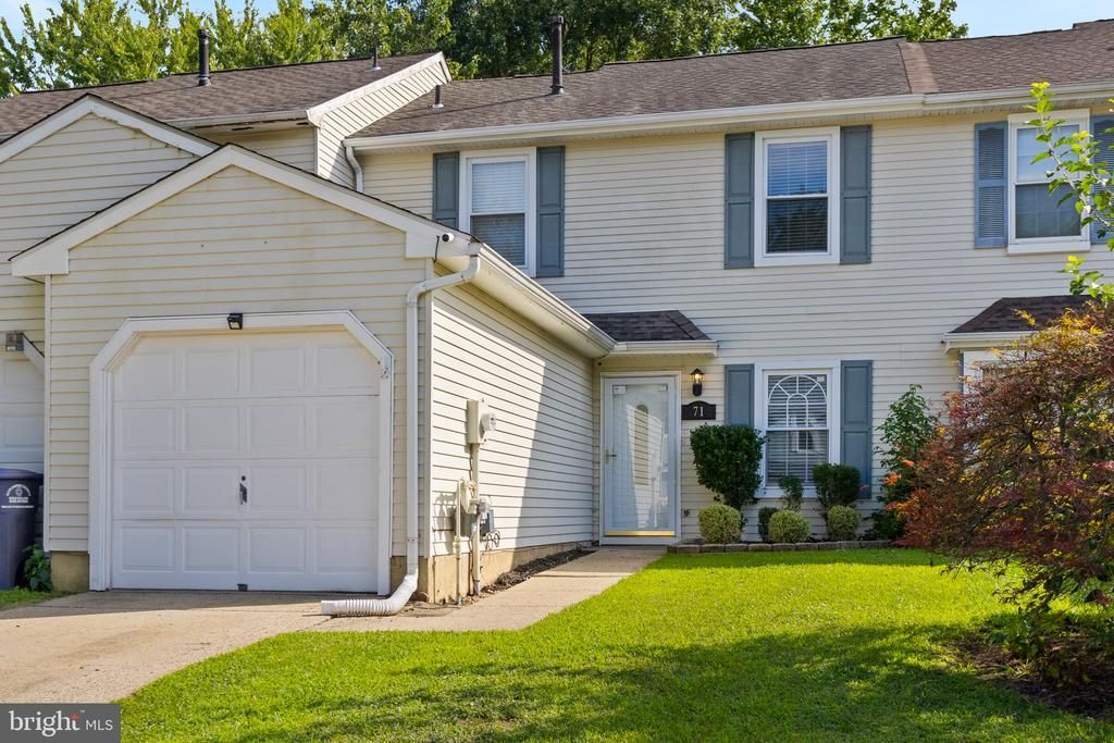 71 N Hill Drive, Westampton, NJ 08060 Main Photo