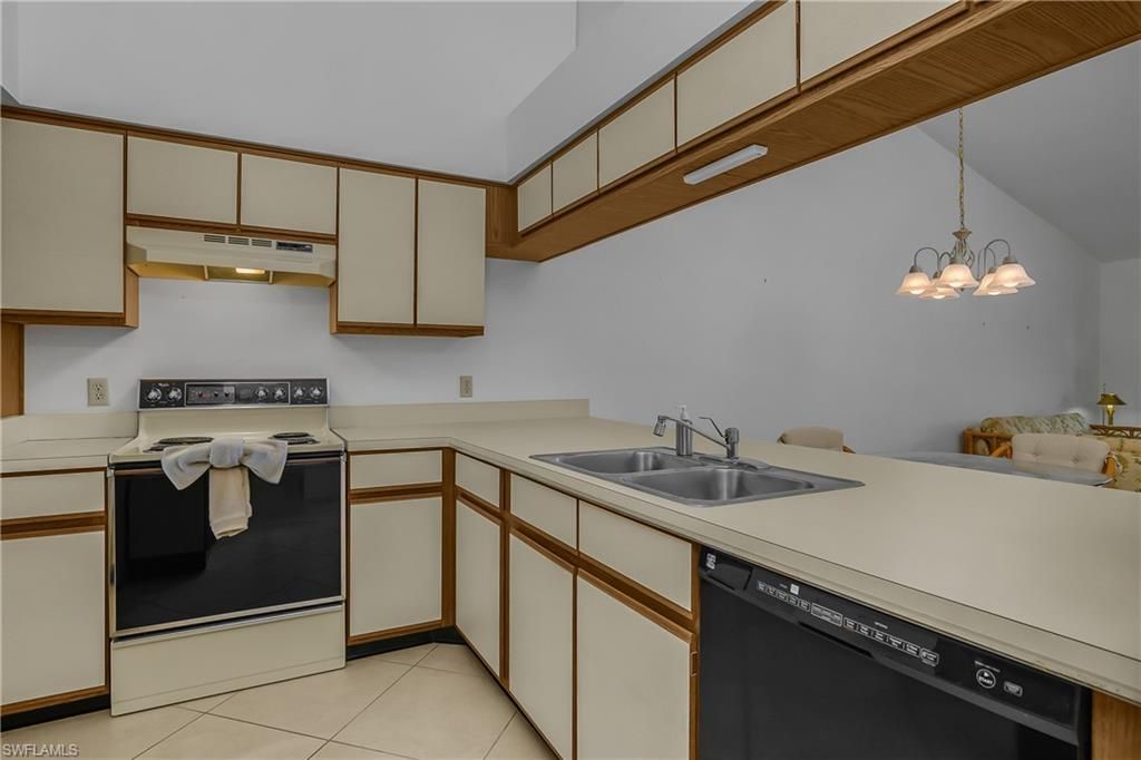 460 Fox Haven Dr, Unit 1302, Naples, FL 34104 Photo