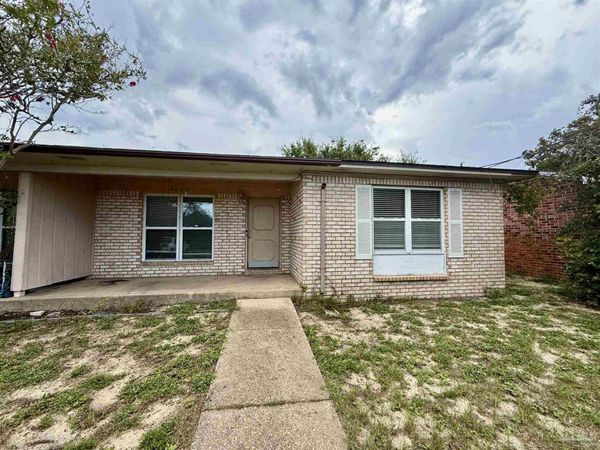 3228 Santa Rosa Dr, Gulf Breeze, FL 32563
