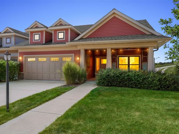 802 Ryan Court , Iowa City, IA 52246