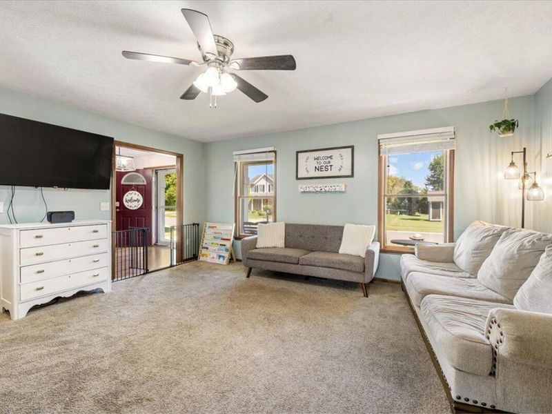176 Locust View Way, Troy, OH 45373 Photo 9