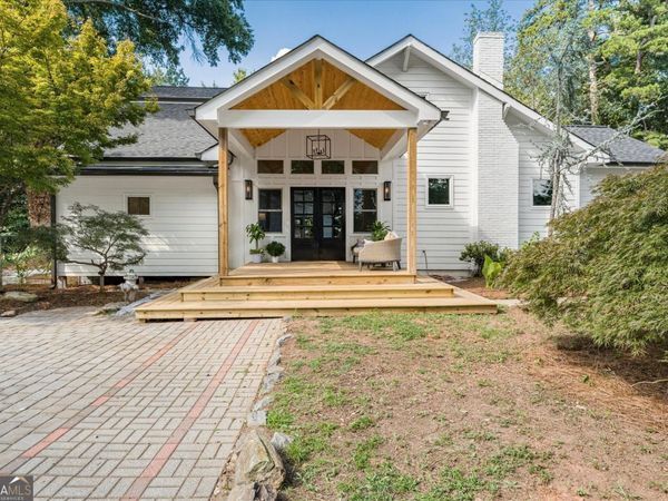 1038 W Atlanta Street SE, Marietta, GA 30060
