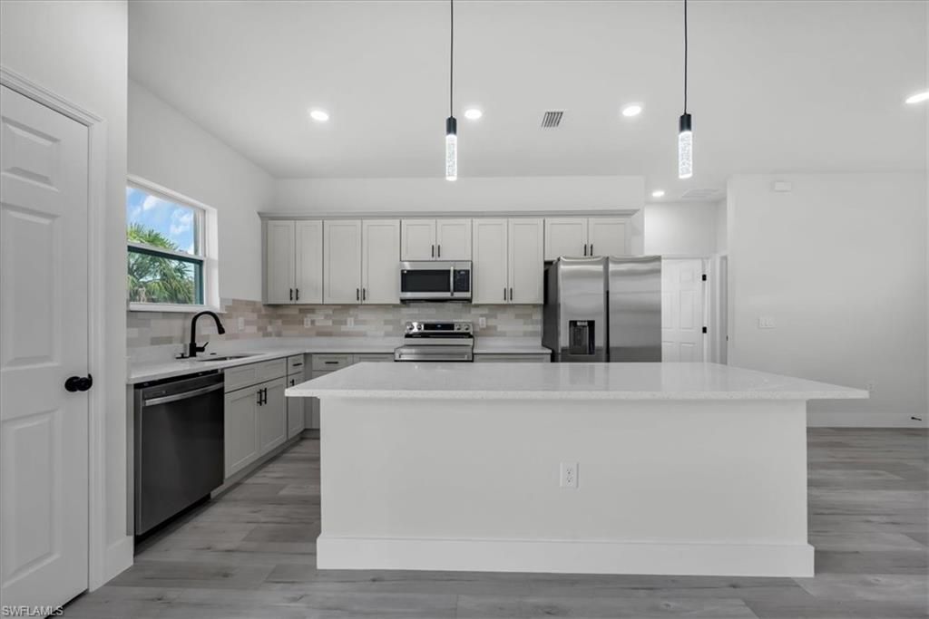 4663 Ponce De Leon Blvd , Sebring, FL 33872 Photo