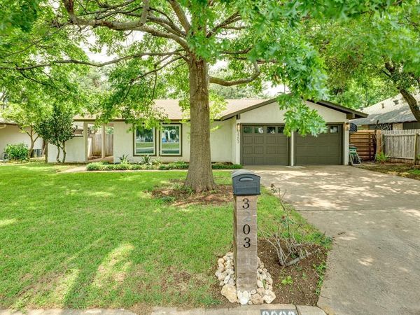 3203 Foster LN , Austin, TX 78757
