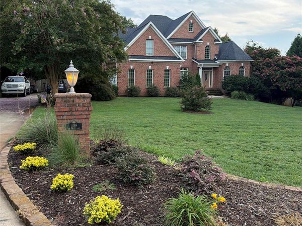 109 Doe Run Lane , Statesville, NC 28625