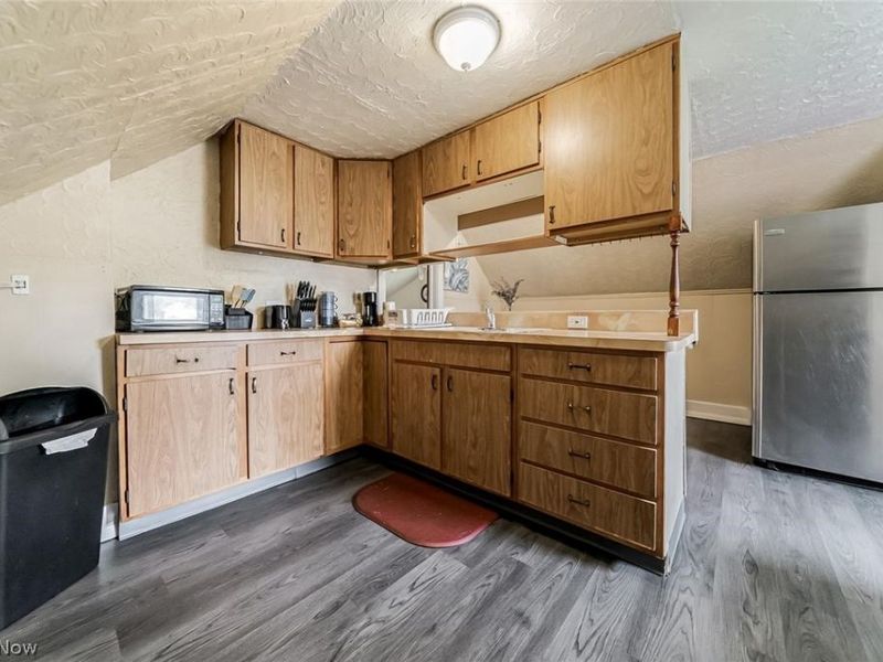 4145 Hyde Avenue, Cleveland, OH 44109 Photo 14