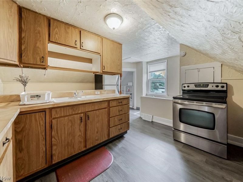 4145 Hyde Avenue, Cleveland, OH 44109 Photo 15