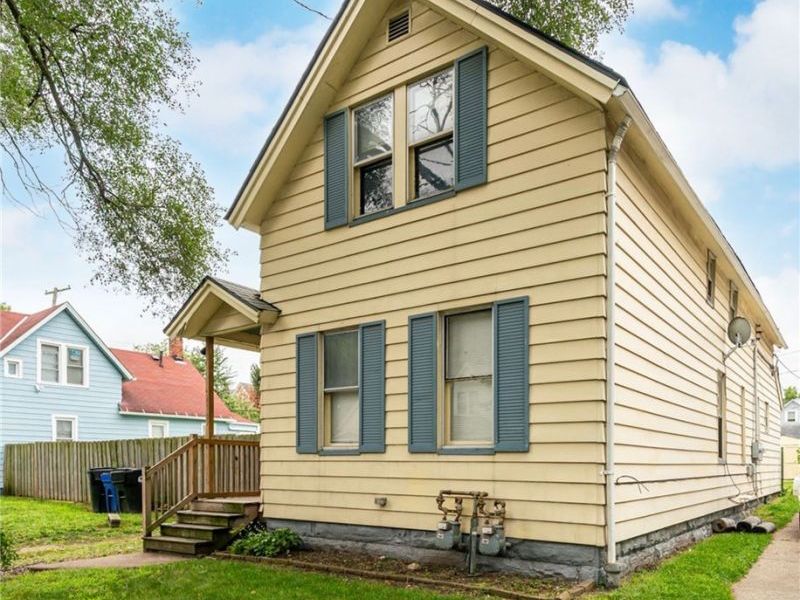 4145 Hyde Avenue, Cleveland, OH 44109 Photo 3