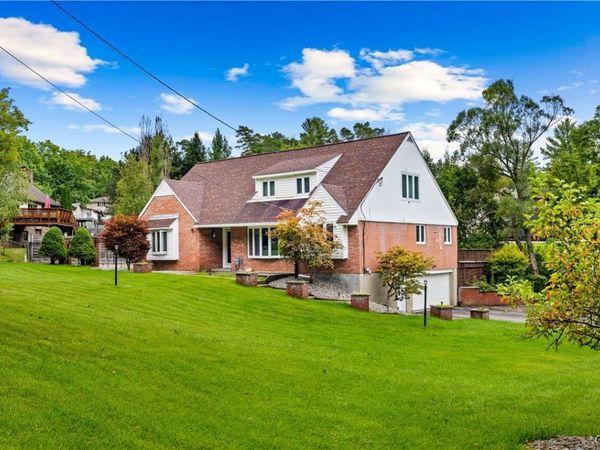 22 The Hills Drive , Utica, NY 13501