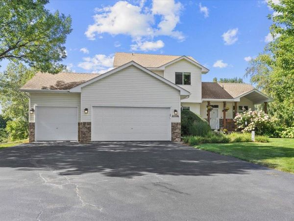 22576 Amy Lane, Rogers, MN 55374