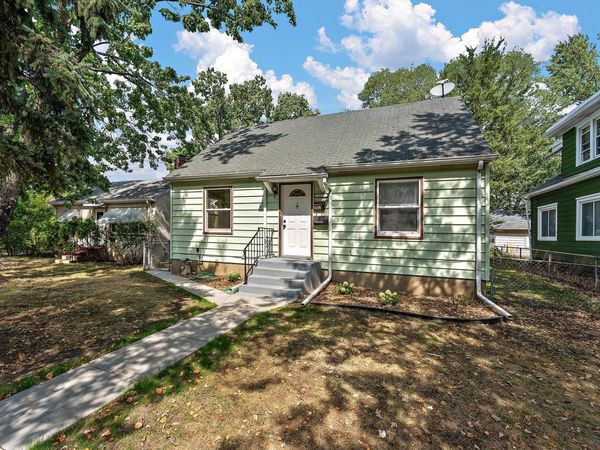 1077 Blair Avenue, Saint Paul, MN 55104