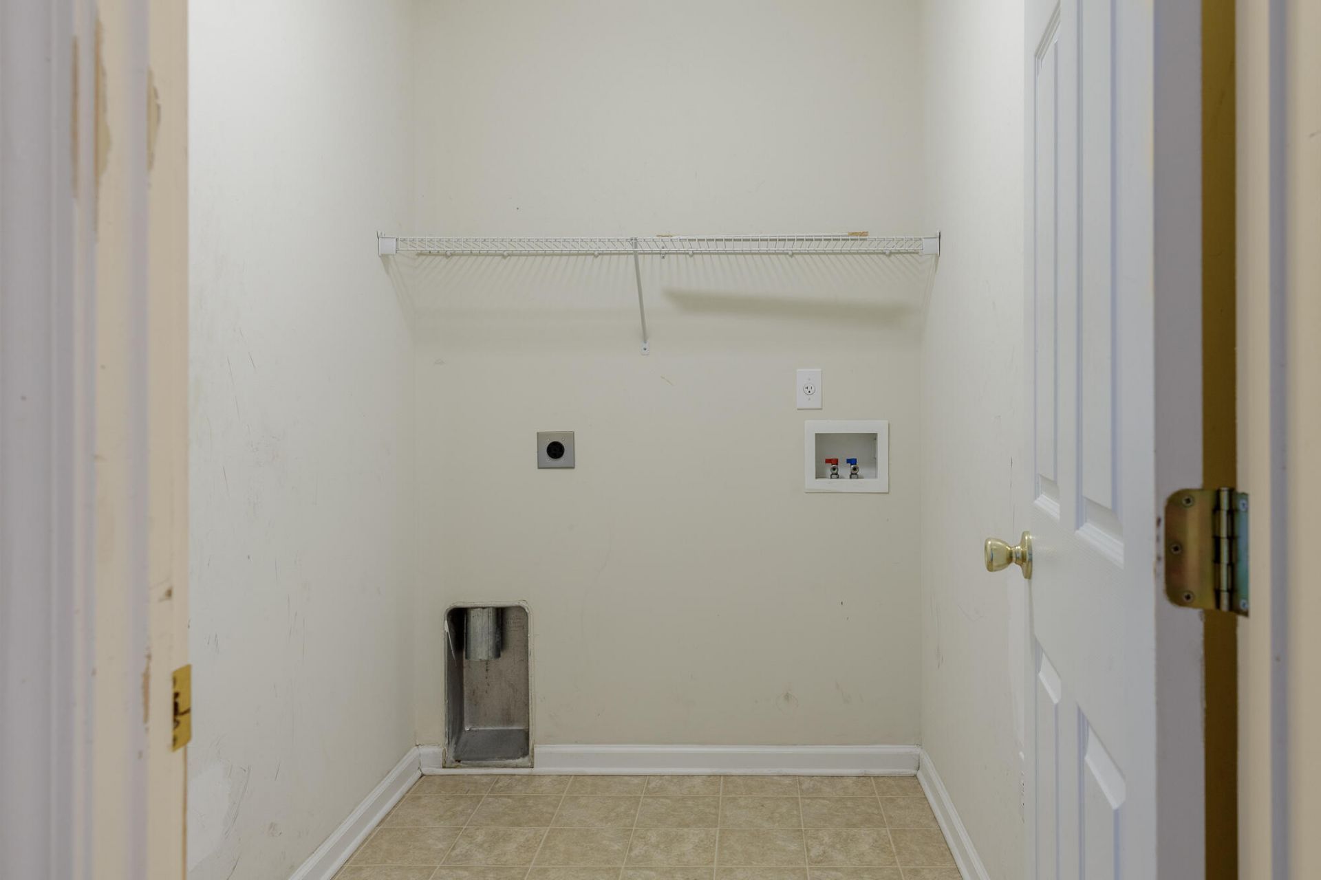 8760 Red Oak Drive Photo 19