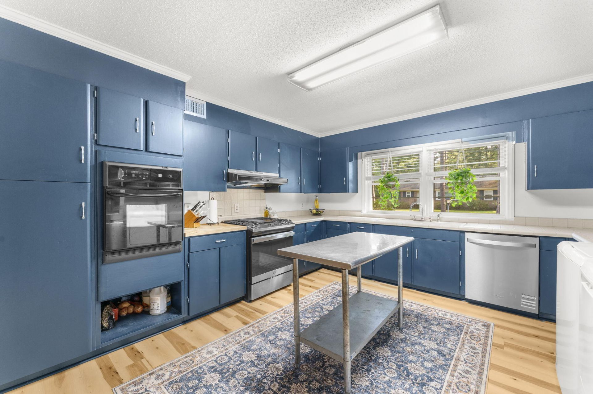 111 Greenbay Street Photo 11