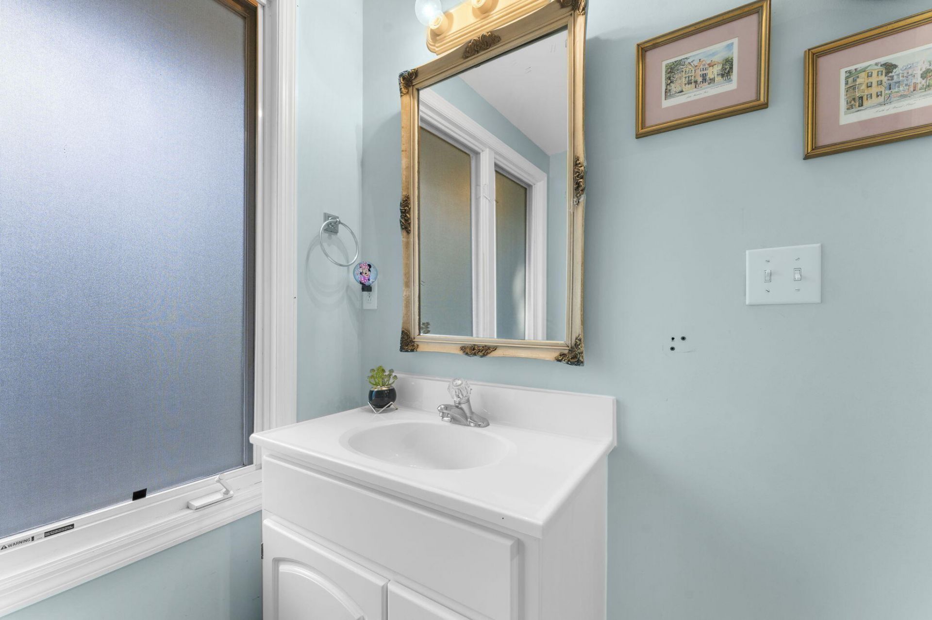 111 Greenbay Street Photo 23