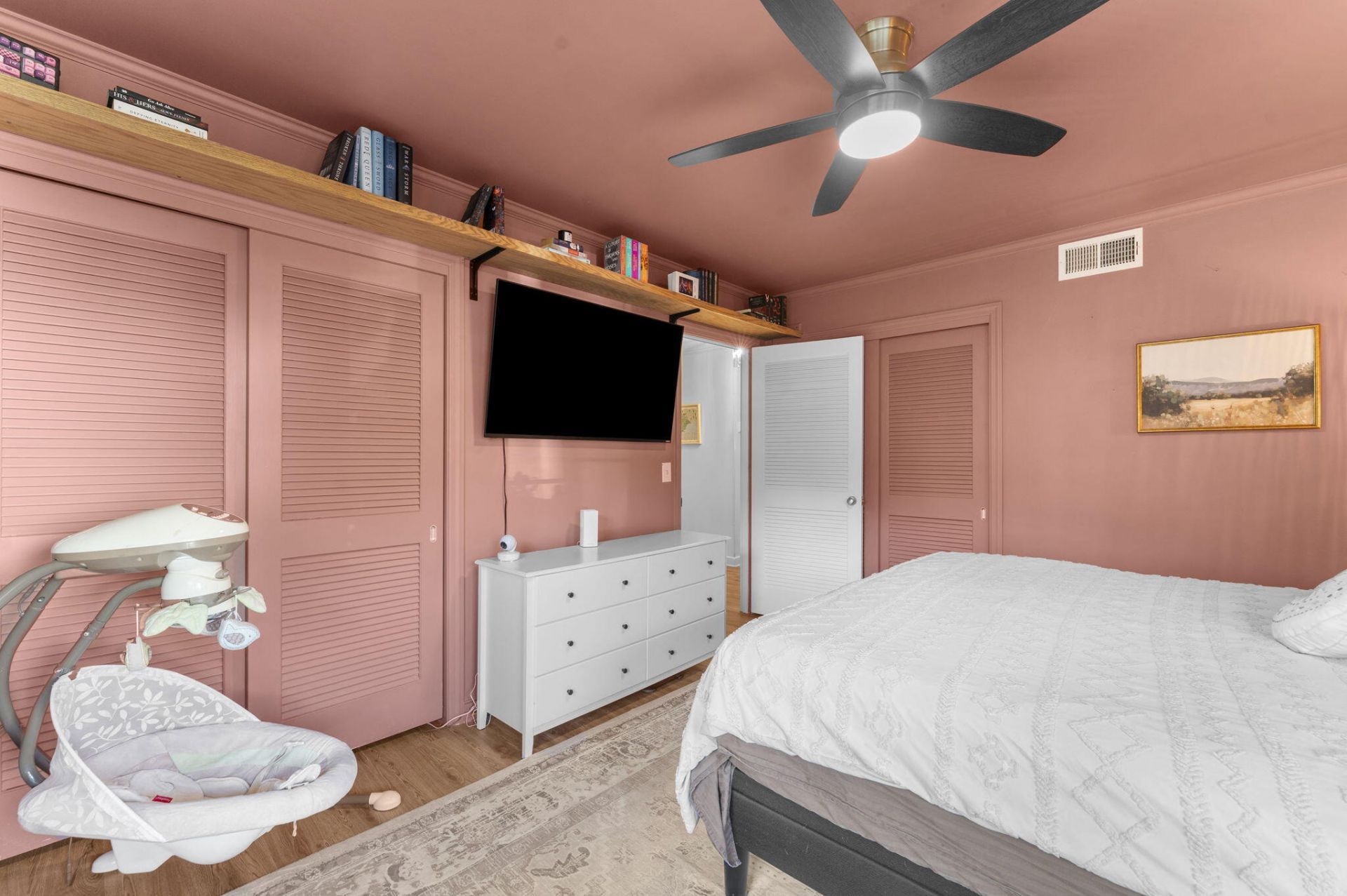 111 Greenbay Street Photo 25