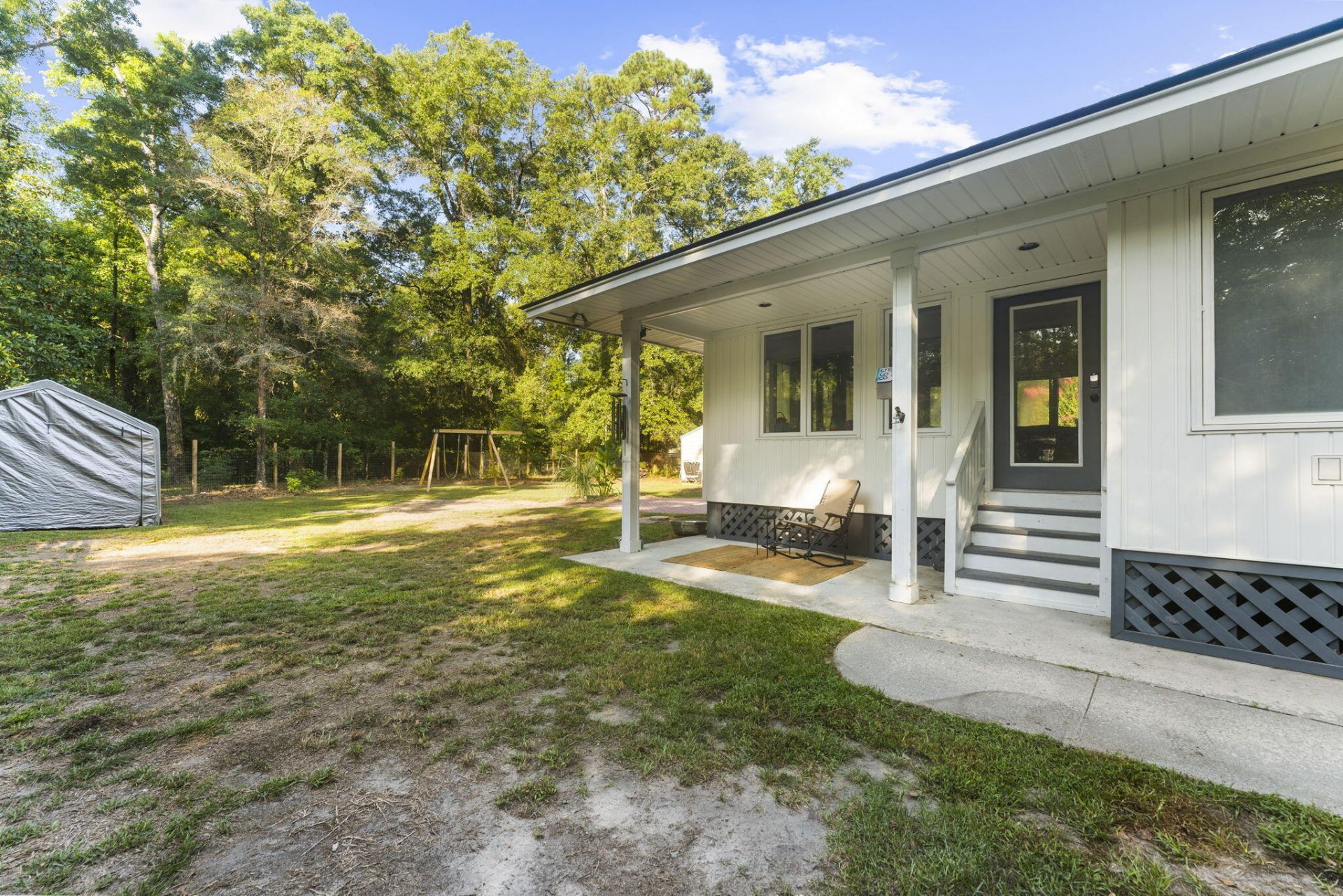 111 Greenbay Street Photo 32