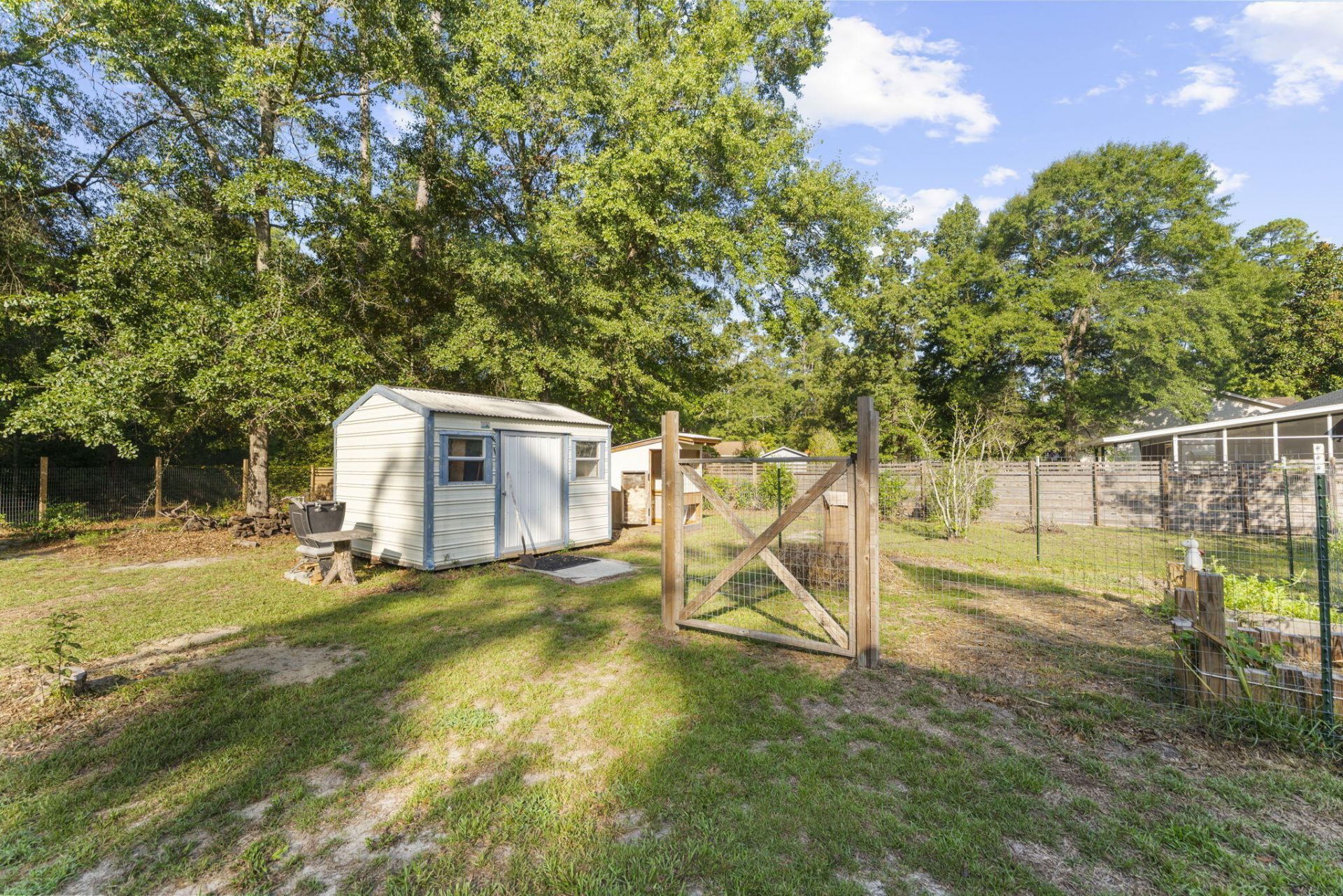 111 Greenbay Street Photo 35