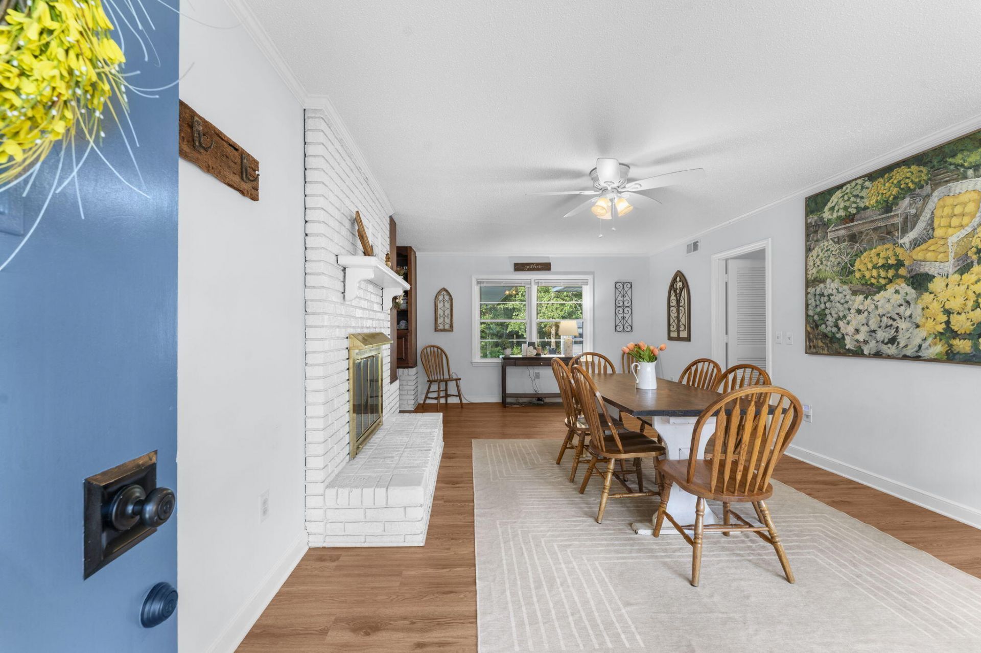 111 Greenbay Street Photo 4