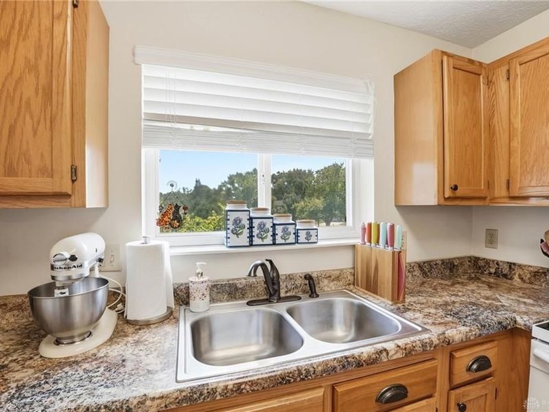9442 Captiva Bay Drive, Miamisburg, OH 45342 Photo 11
