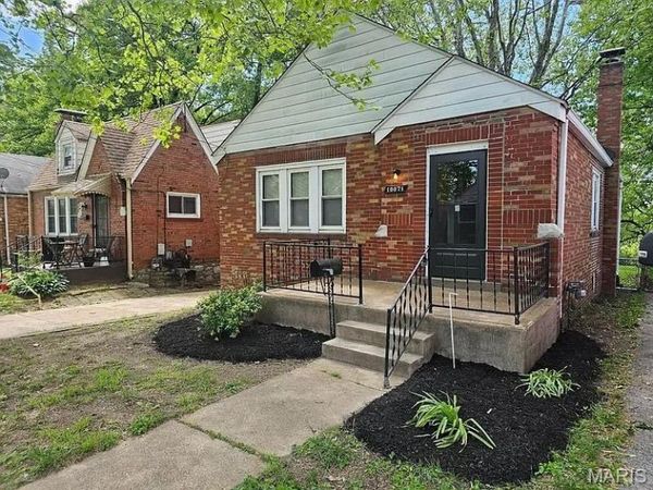 10071 Diamond Drive , Riverview, MO 63137