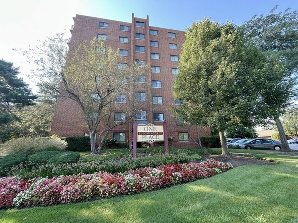 1 Bloomingdale Place , Unit 606, Bloomingdale, IL 60108