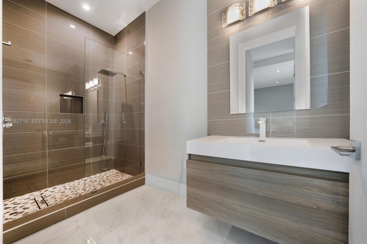 106 NE 16th Ter , Unit 106, Fort Lauderdale, FL 33301 Photo