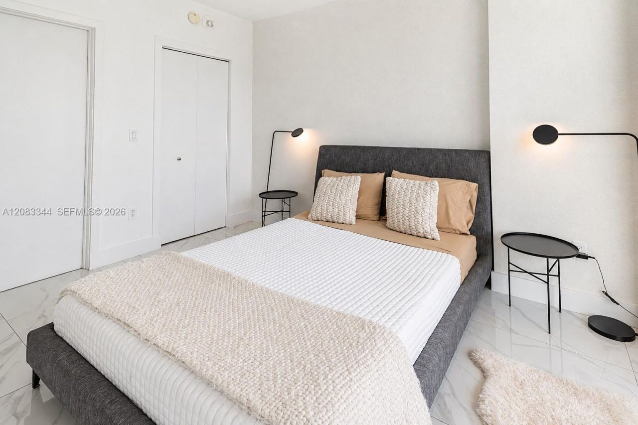 1300 S Miami Ave , Unit 2006, Miami, FL 33130 Photo